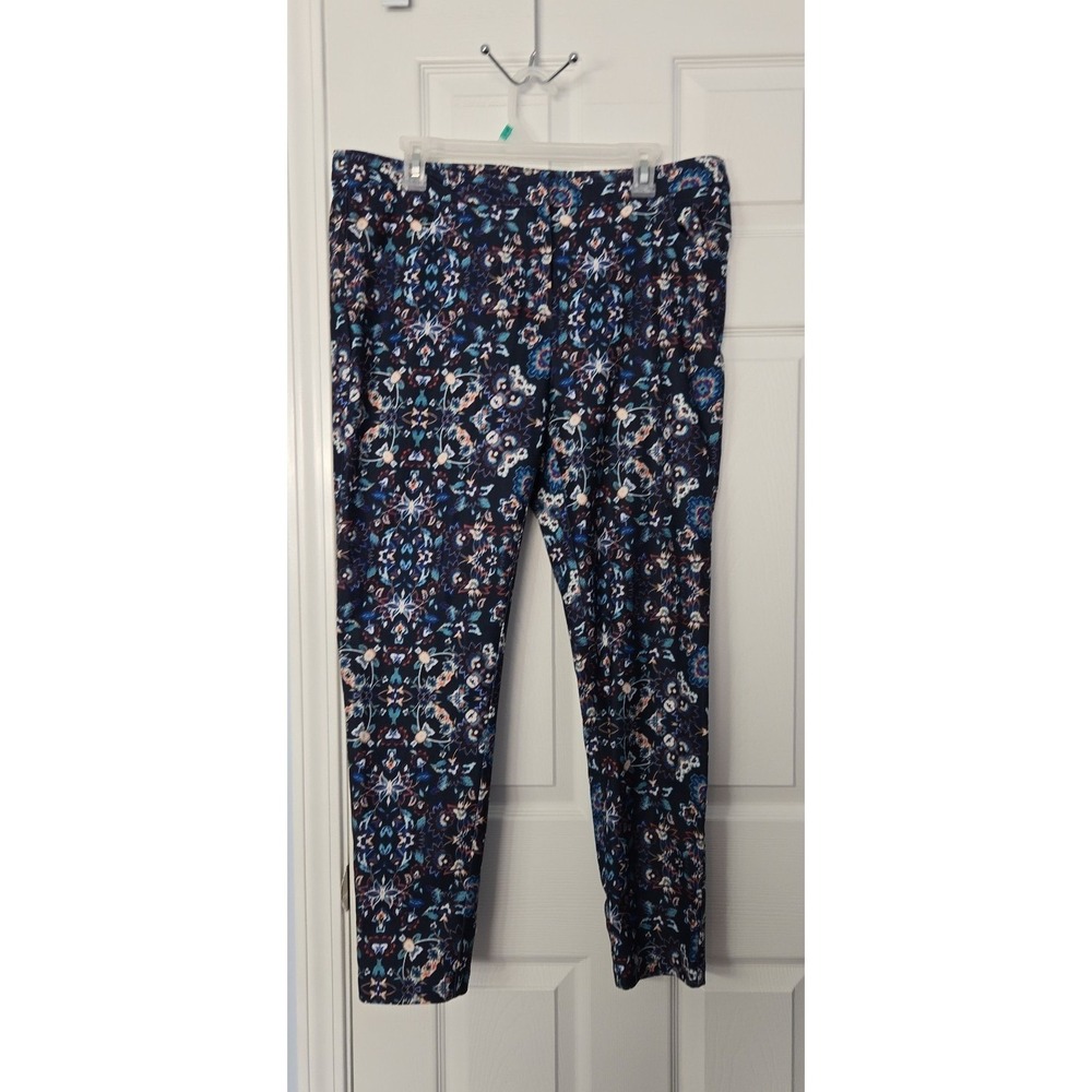New Look Brand Womans Casual Pants Size 16 Florial Print .